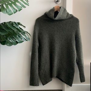 Aritzia Green Turtleneck
